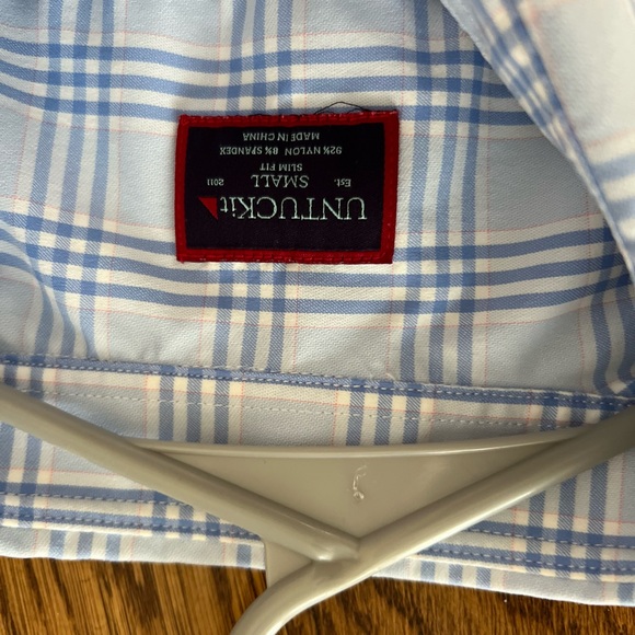 Untuck it small button up - Picture 2 of 3